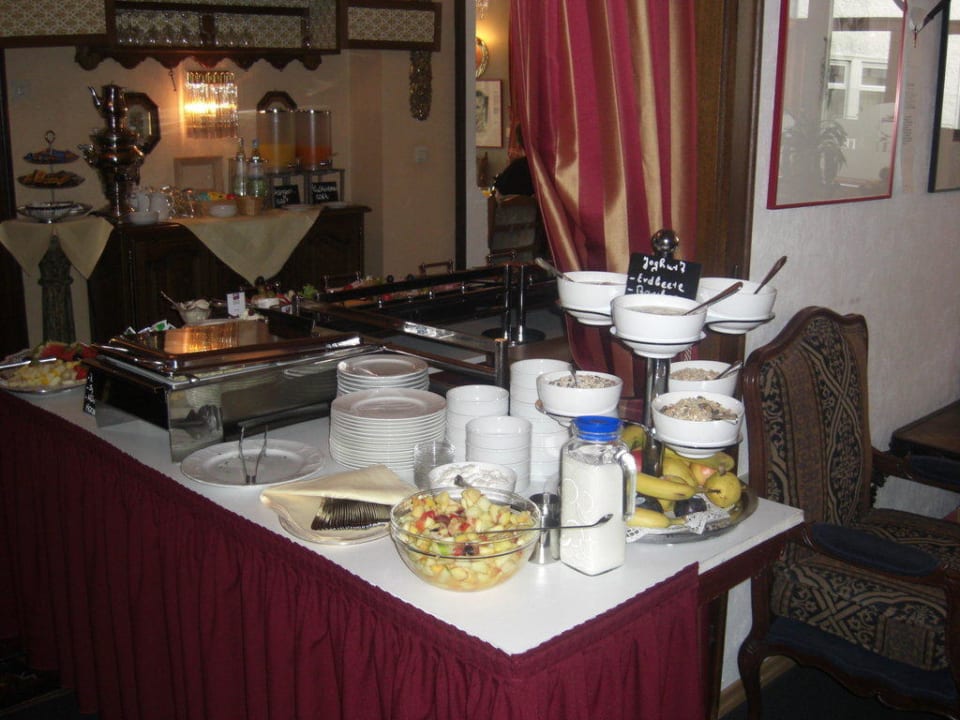 Frühstücksbuffet EIFELkrimihotel