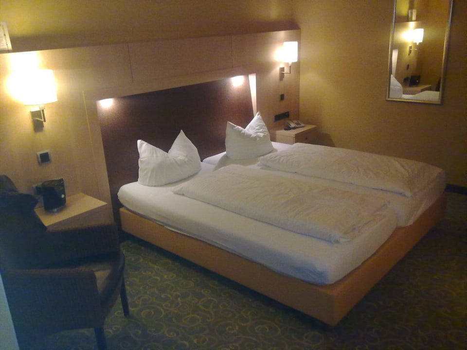 Innenansicht Standardzimmer Haupthaus Romantik Hotel Ahrenberg