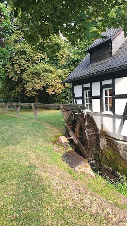 Außenansicht Sauerland Alpin Hotel