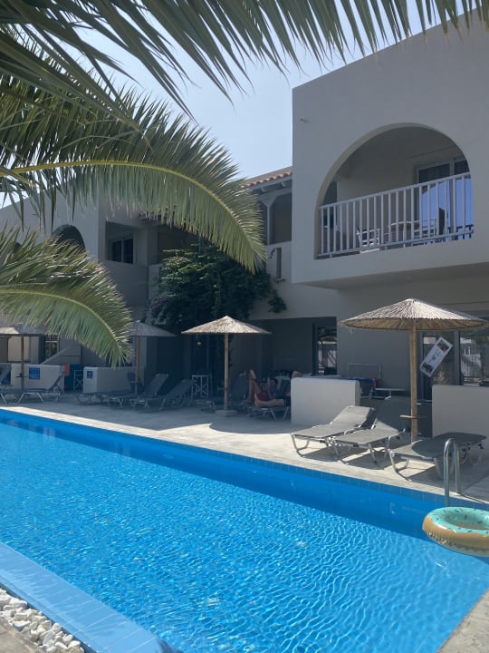 Außenansicht Akti Beach Club