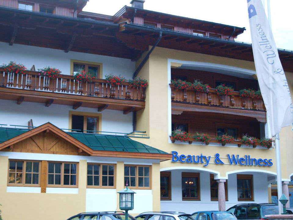 2. Stock unser Balkon und Zimmer Hotel Berghof | St. Johann in Salzburg
