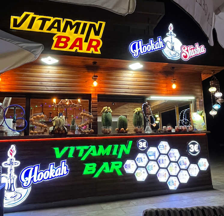 Pool Side Prenses Resort & Spa