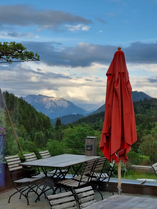 Ausblick Hotel Feuriger Tatzlwurm