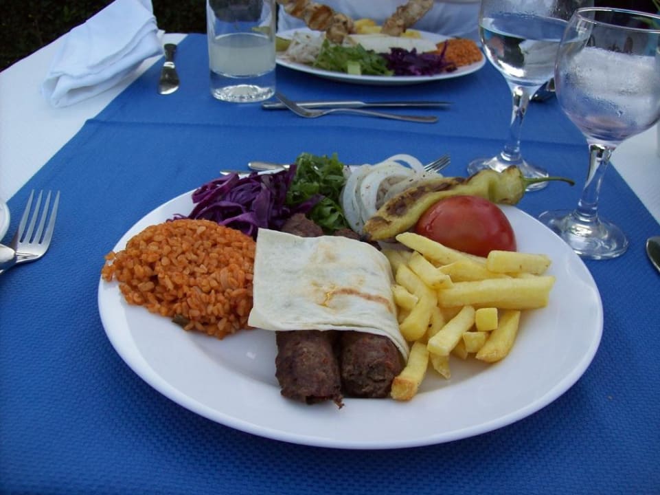 A la Carte Can Garden Resort