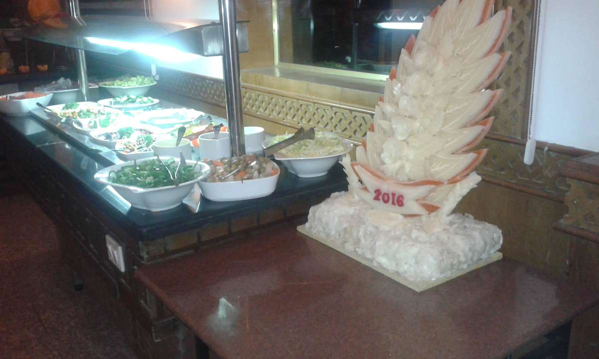 Salatbüffet im Marokanischen Restaurant Pickalbatros Alf Leila Wa Leila Resort - Neverland Hurghada