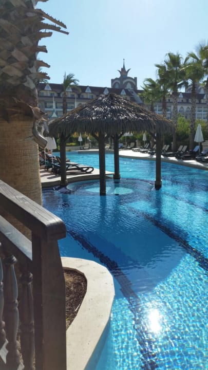 Pool Well Palace Side