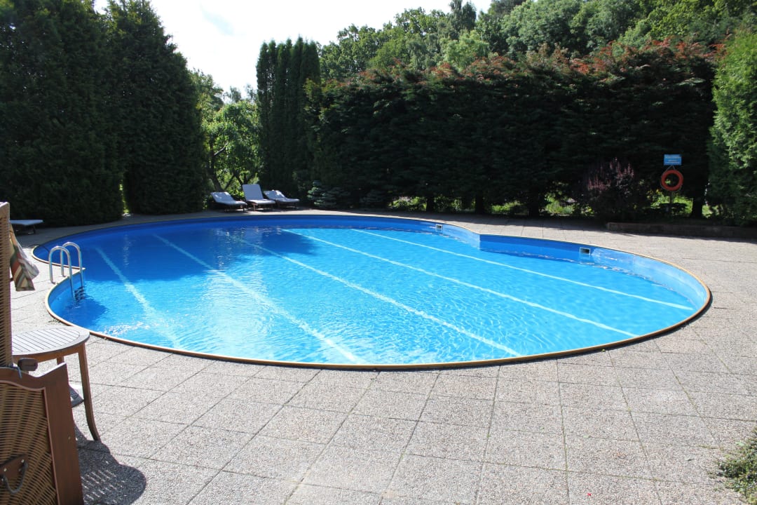 Pool Oasis Resort & Spa