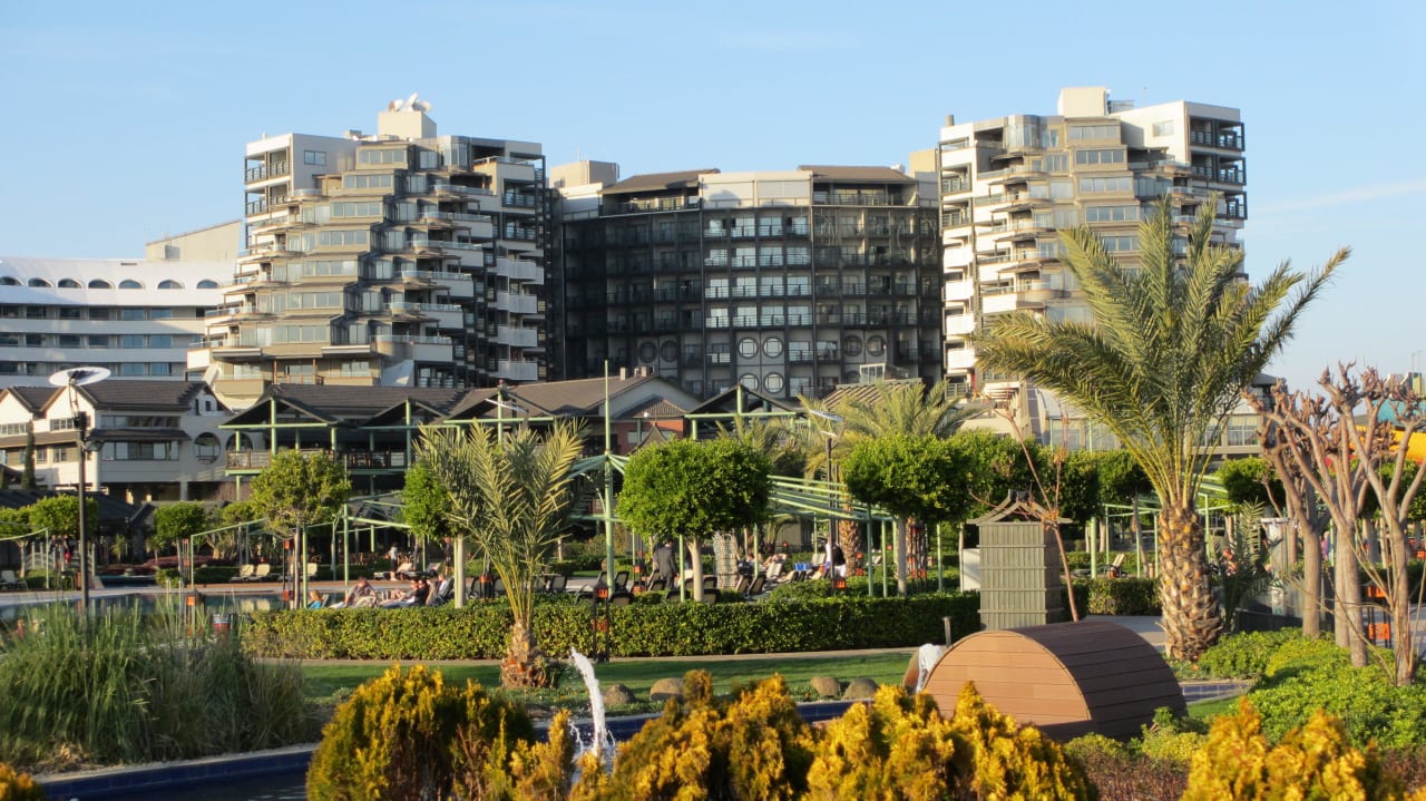 Blick vom Garten Limak Lara Deluxe Hotel & Resort
