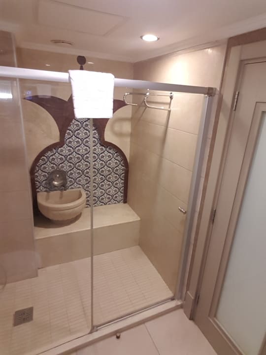 Zimmer Well Palace Side