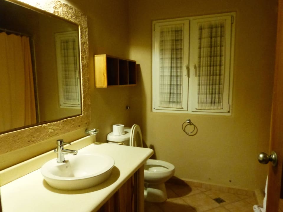 Hinteres Badezimmer Hotel Alisei