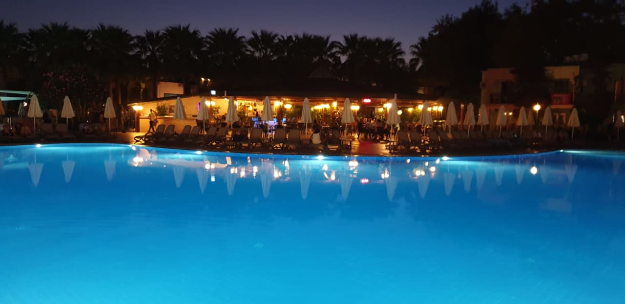 Pool VONRESORT Golden Beach