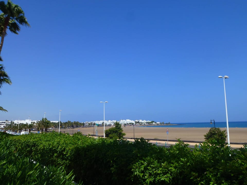 Blick zum Strand Hotel Riu Paraiso Lanzarote