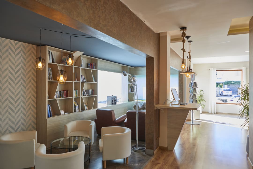 Lobby Hotel Santa Ponsa Pins