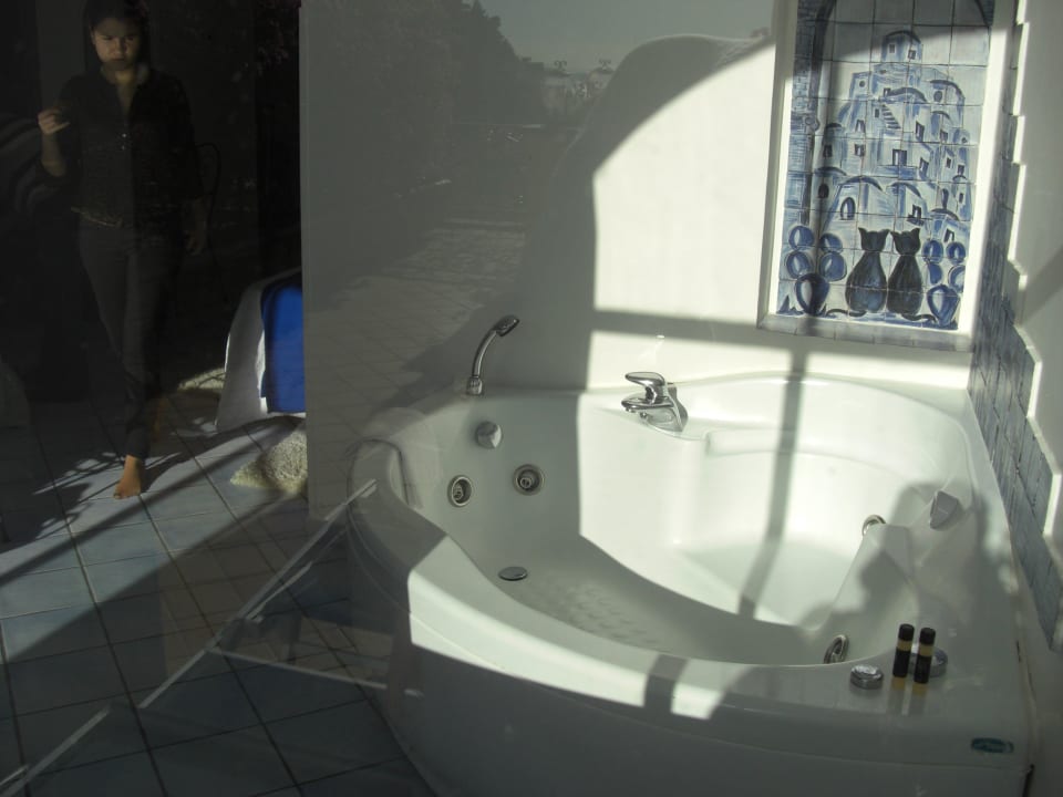 Джакузи в нашем номере Hotel Pasitea