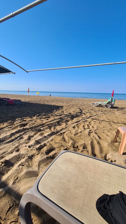 Strand Port Side Resort Hotel