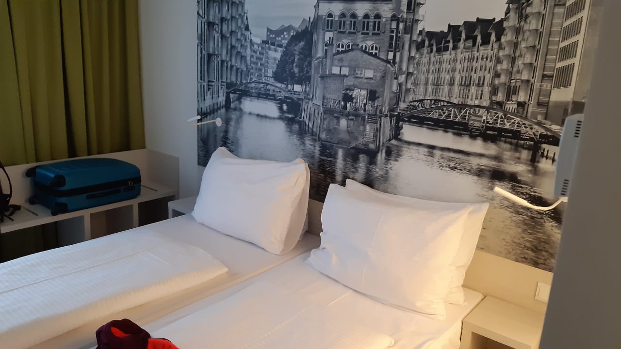 Zimmer Super 8 by Wyndham Hamburg Mitte