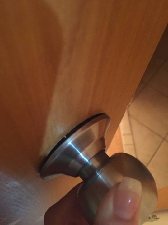 Kaputter Türknauf Sun Palace