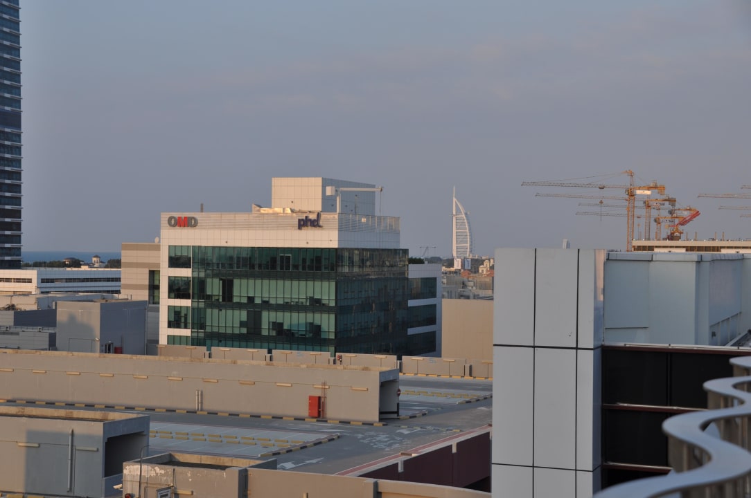 Dachterrasse  Hotel Radisson Blu Dubai Media City