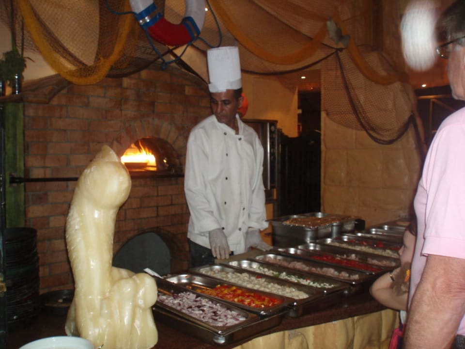 Lecker Essen Pickalbatros Alf Leila Wa Leila Resort - Neverland Hurghada