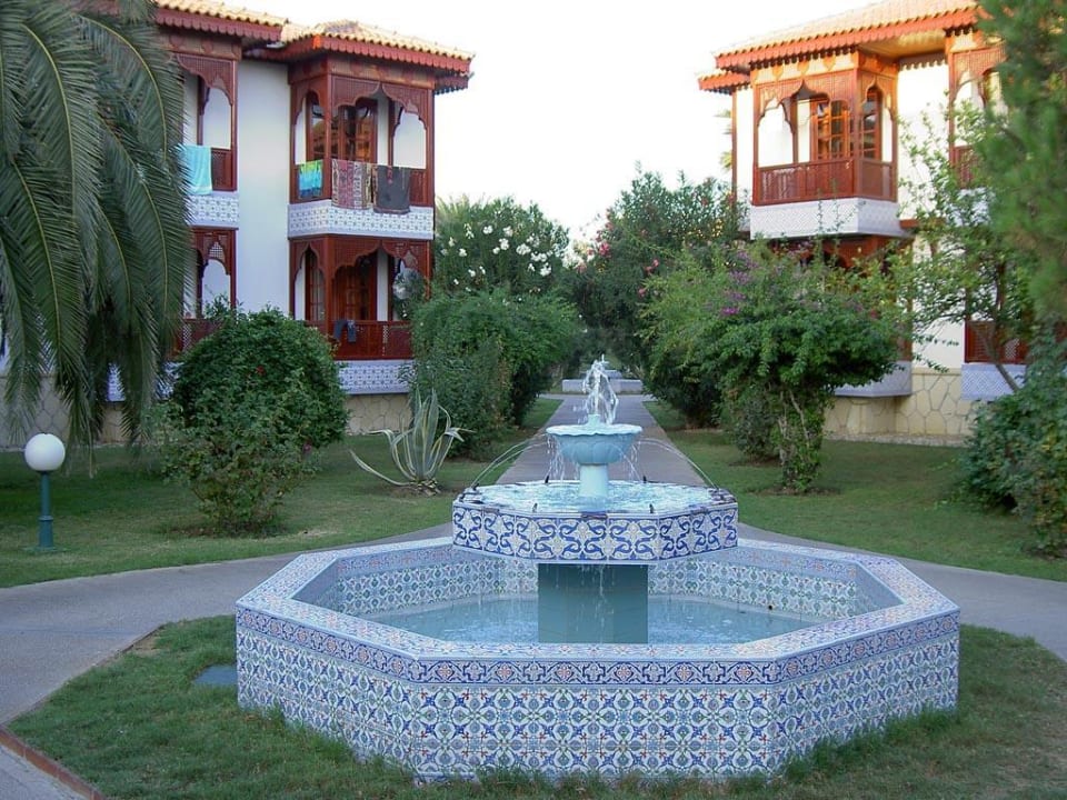 Club Ali Bey Manavgat - Gartenanlage mit Brunnen Ali Bey Club