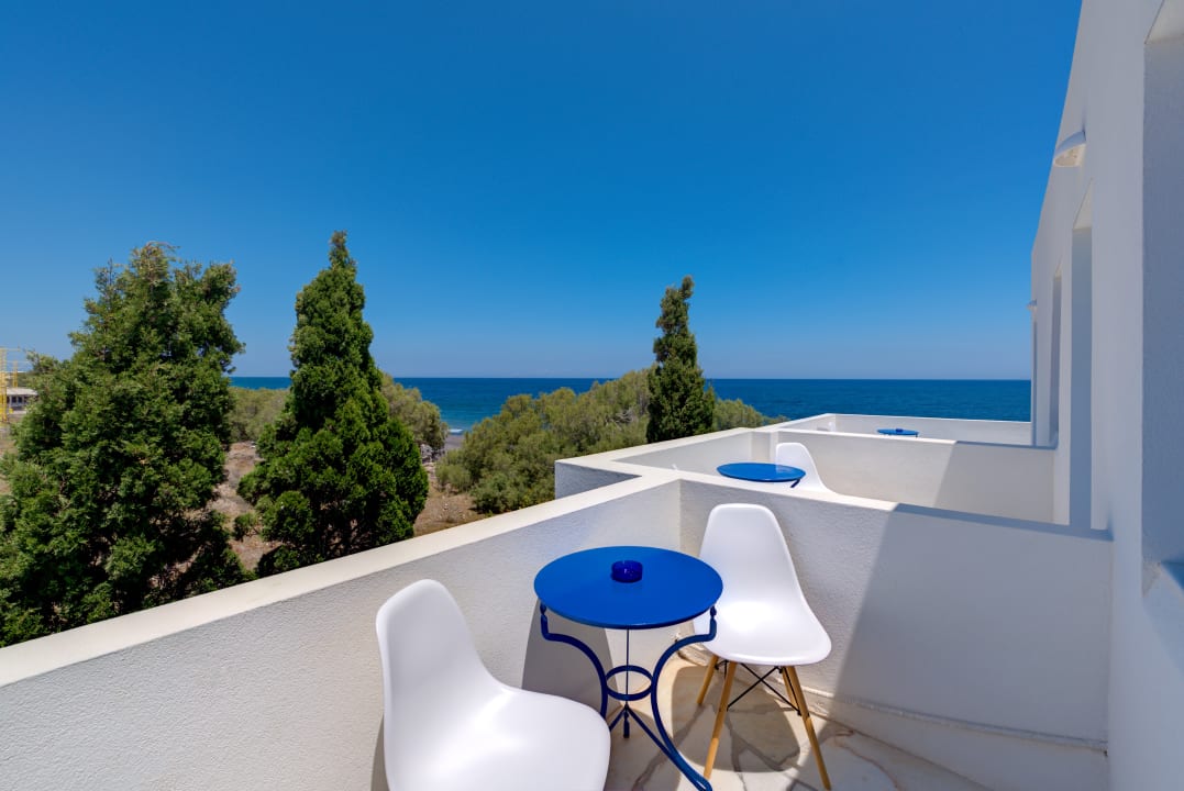 Ausblick Sigalas Hotel and Apartments