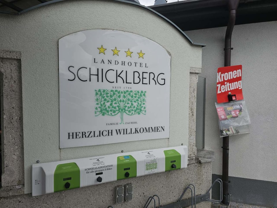 Außenansicht 1A Landhotel Schicklberg