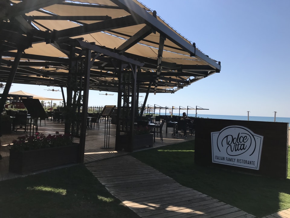 Gastro Xanadu Resort Hotel