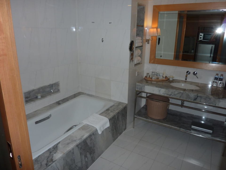 Bad Hotel Lebua At State Tower