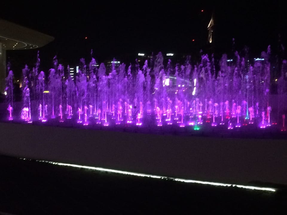 Viceroys Dancing Fountains W Abu Dhabi - Yas Island