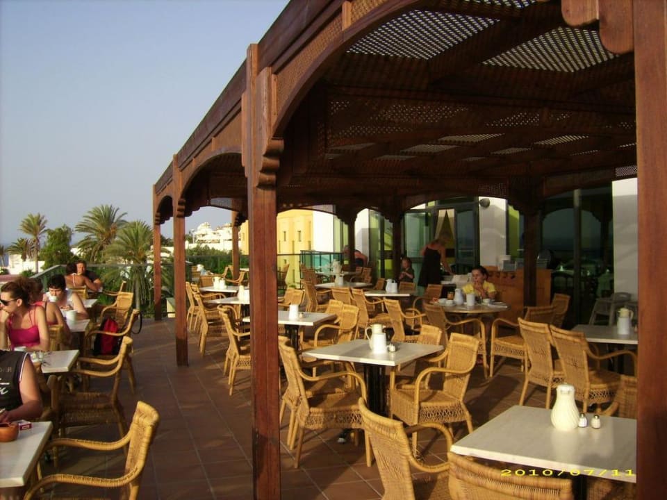 Eine der Frühstücksterrassen SBH Club Paraiso Playa