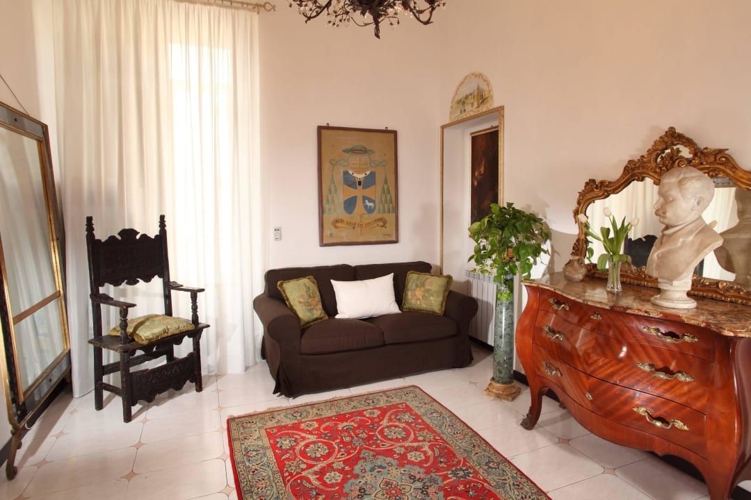 Reception Roma Central Guest House