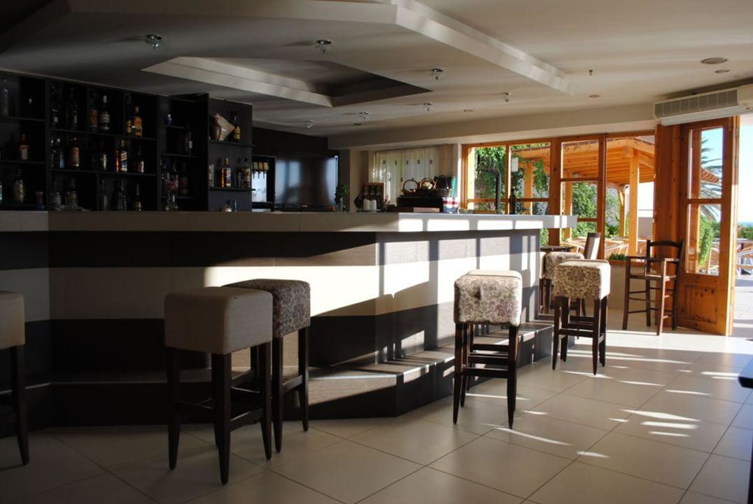 Bar Hotel South Coast