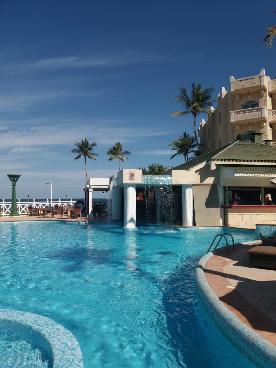 Pool Grand Hyatt Muscat