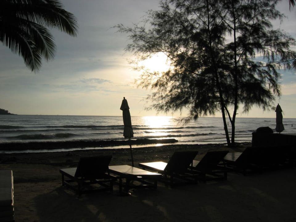 Abends am Hotelstrand Annika Koh Chang