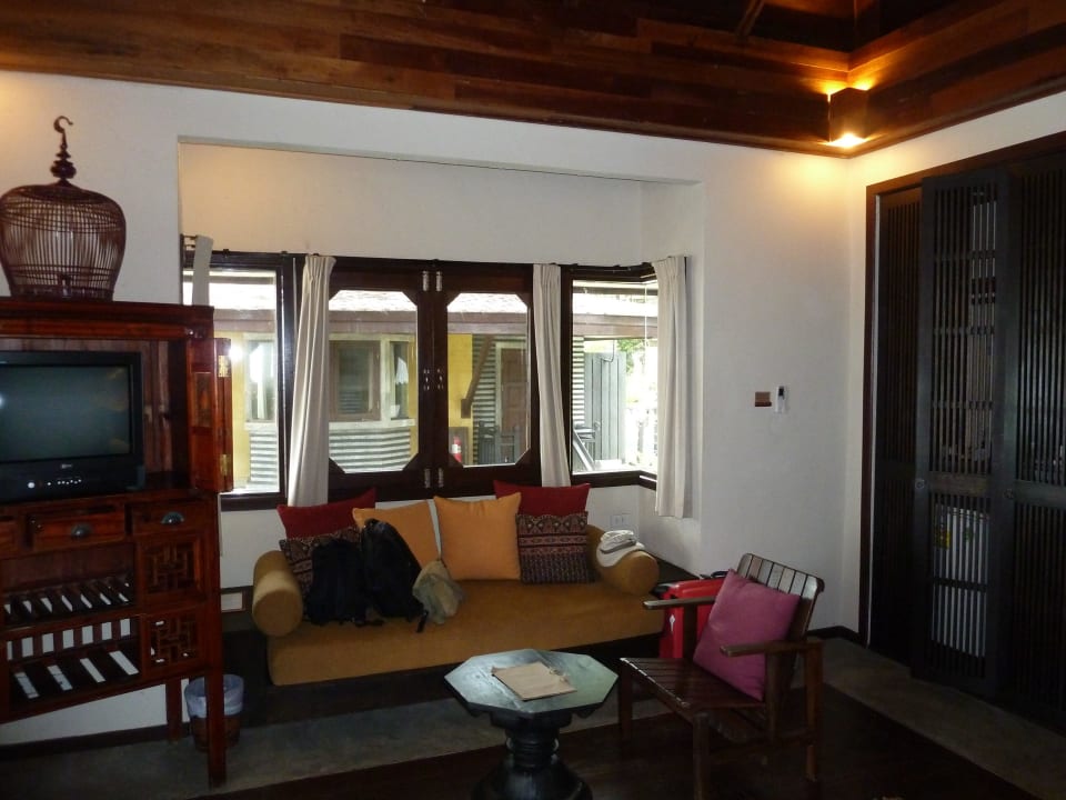 Unser Strandbungalow von innen Moracea by Khao Lak Resort
