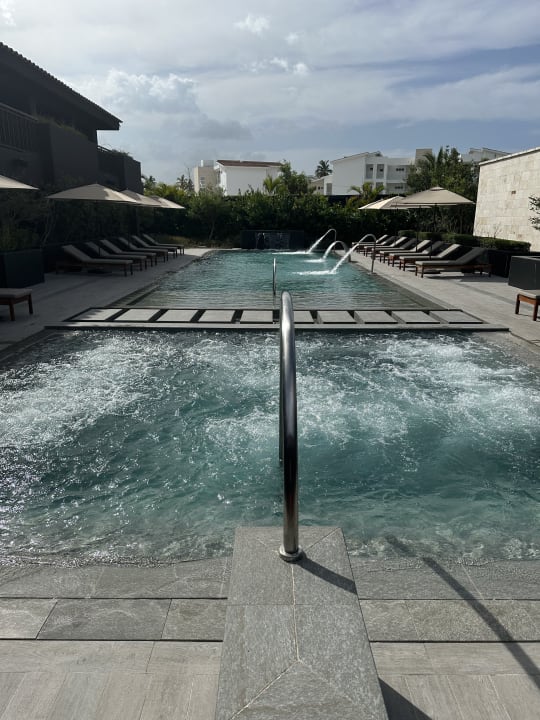 Pool Lopesan Costa Bávaro Resort, Spa & Casino