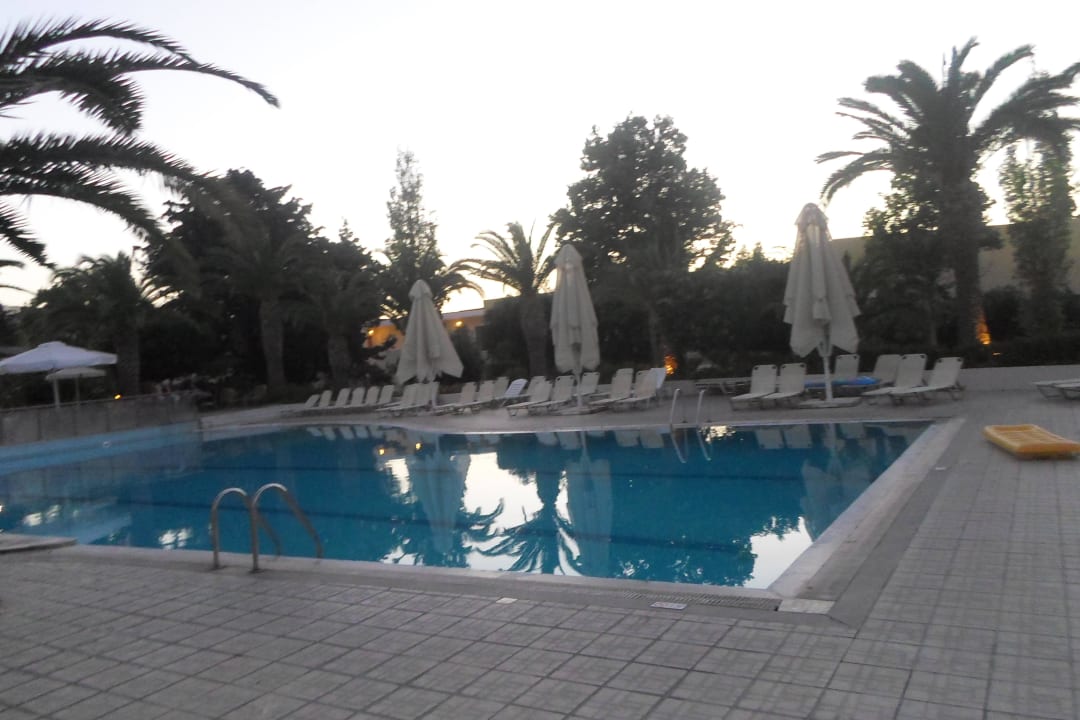 Basen Kipriotis Hippocrates Hotel