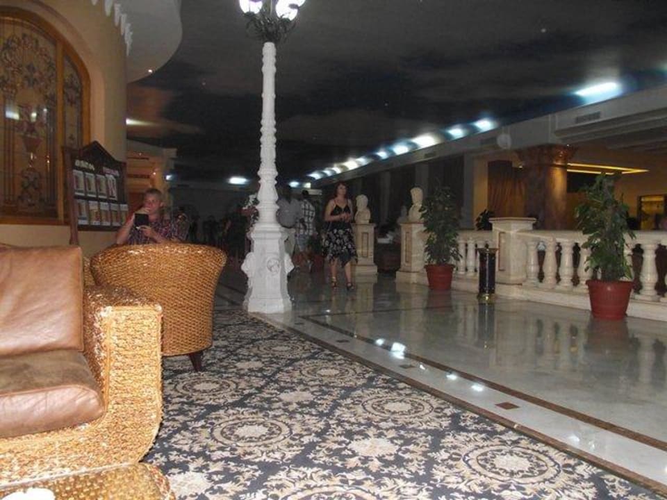 Die 24 Stundenbar Titanic Beach Spa & Aqua Park