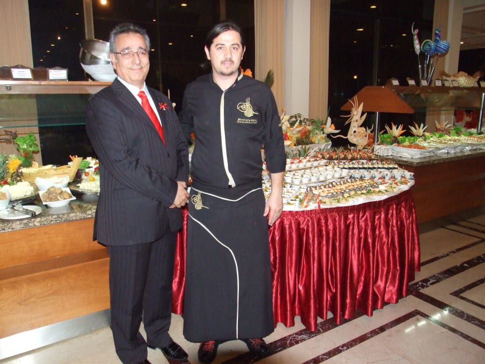 Hotelmanager Yilmaz und Küchenchef Side Star Elegance