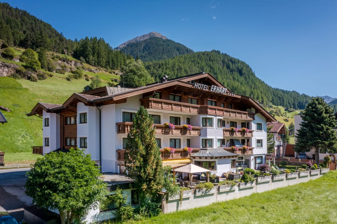 Außenansicht Hotel Erhart