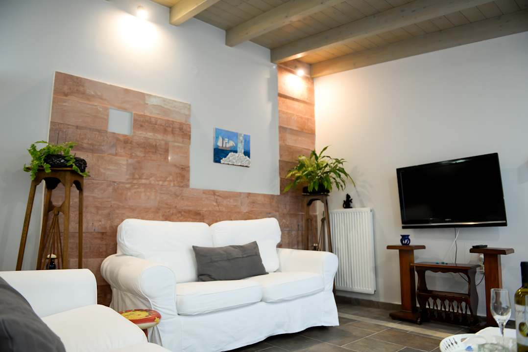 Zimmer Patras Luxury Seaside House
