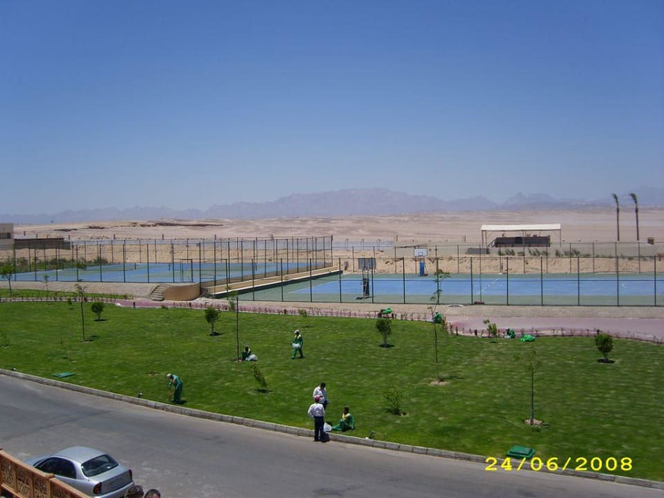 Tennisplatz Serenity Alpha Beach