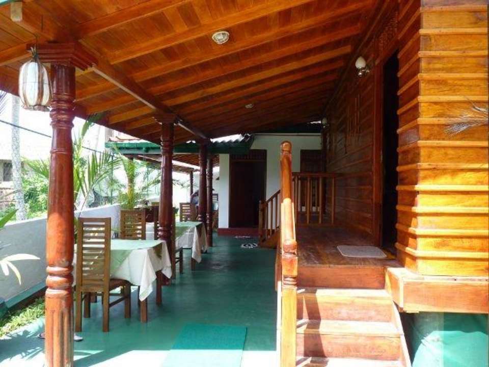 Sea Breeze Lodge Surf Lodge Sea Breeze