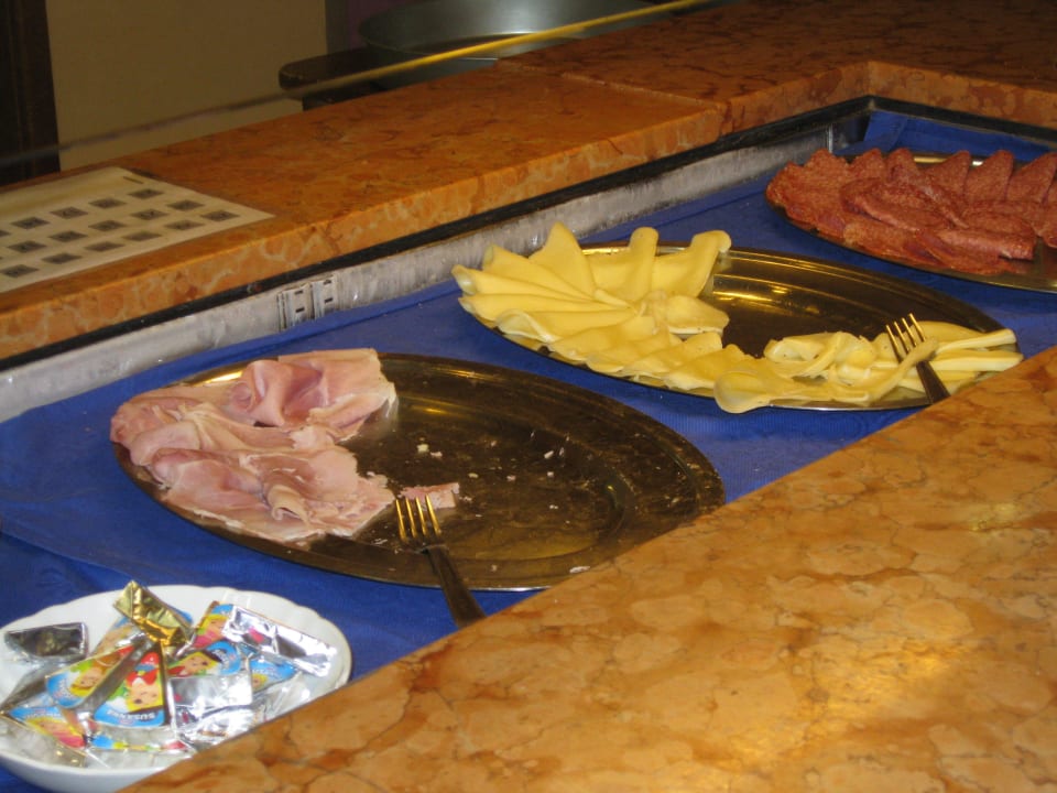Teil des Frühstückbuffets B&B Hotel Affi Lago di Garda