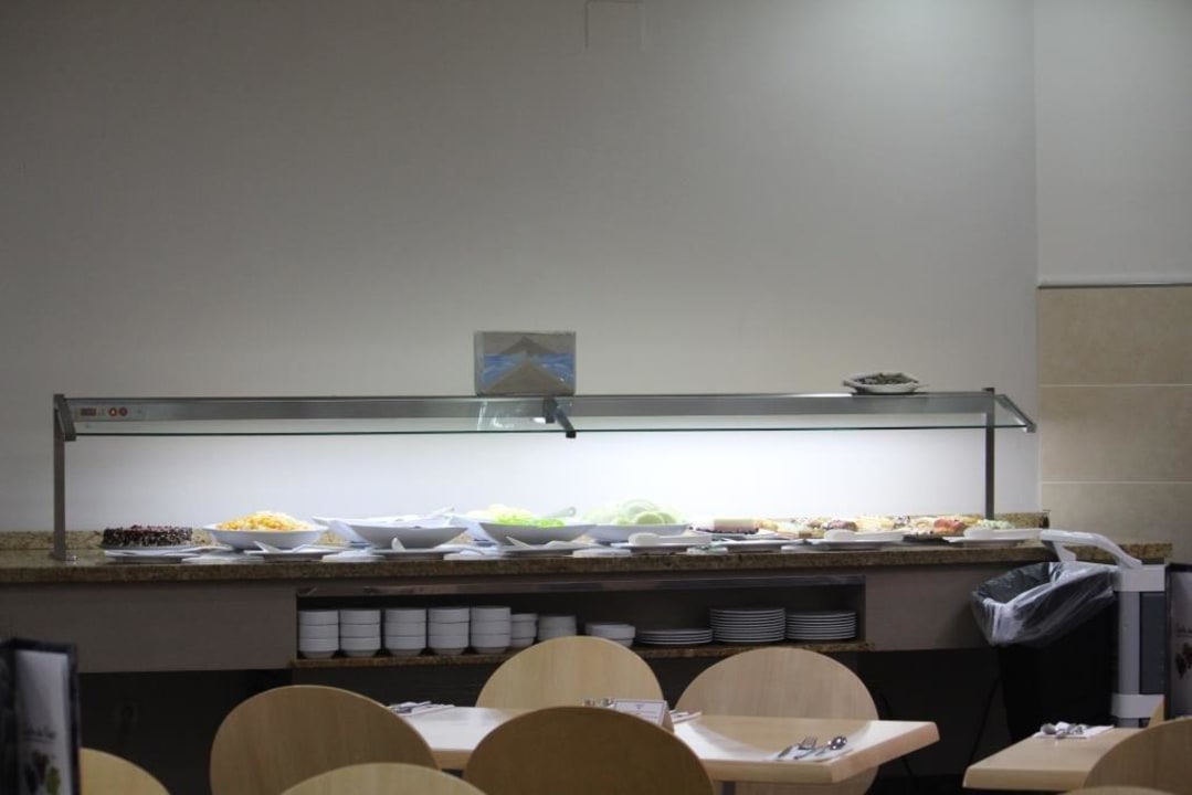 Riesenauswahl an Nachtisch und Kuchen Playa Olid Suites & Apartments