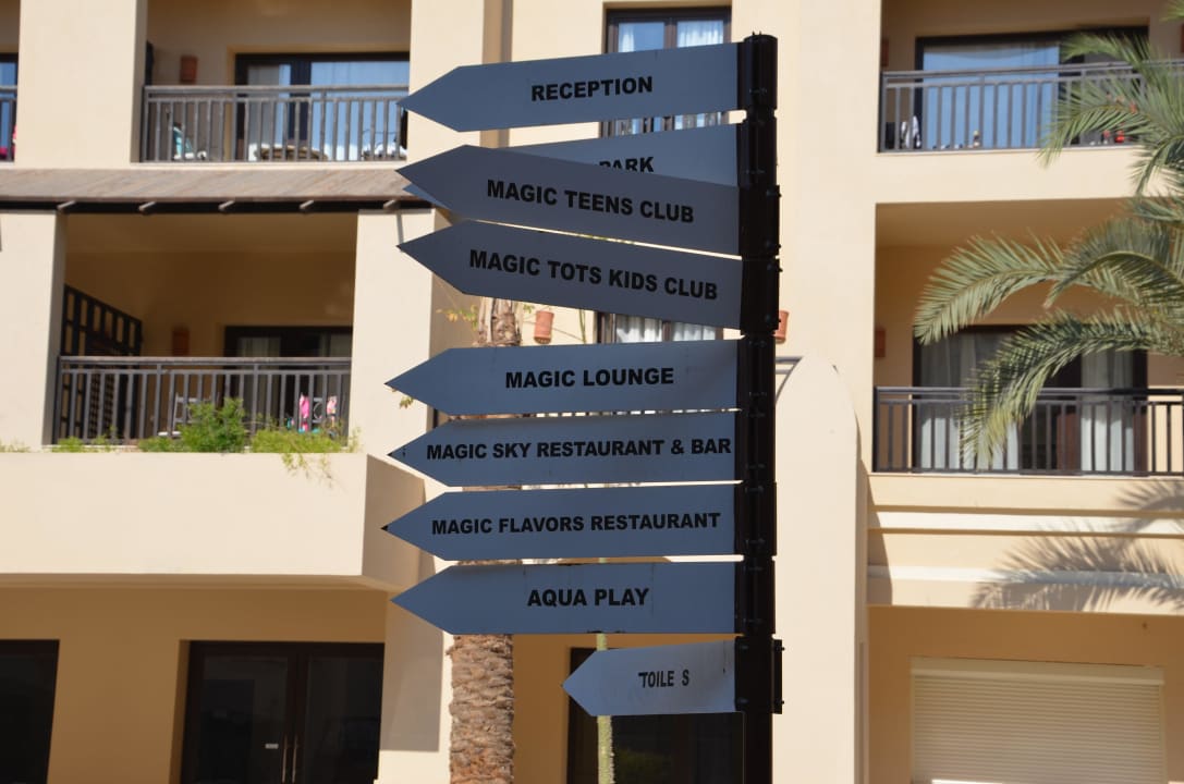 Signs Steigenberger Aqua Magic