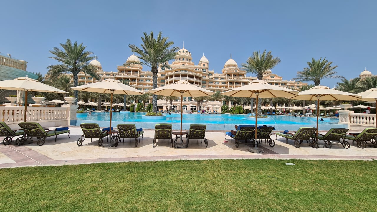 Pool Raffles The Palm Dubai