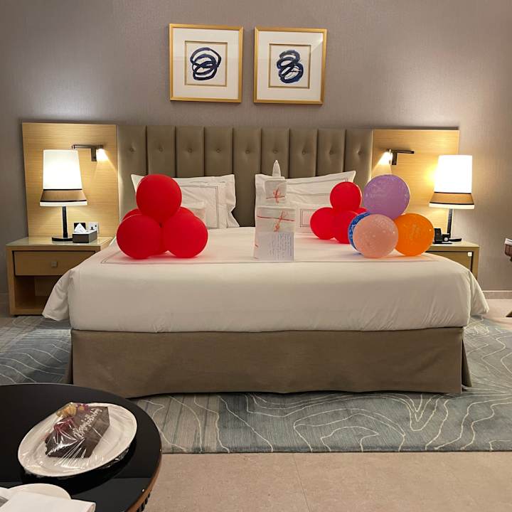 Zimmer Grand Cosmopolitan Hotel