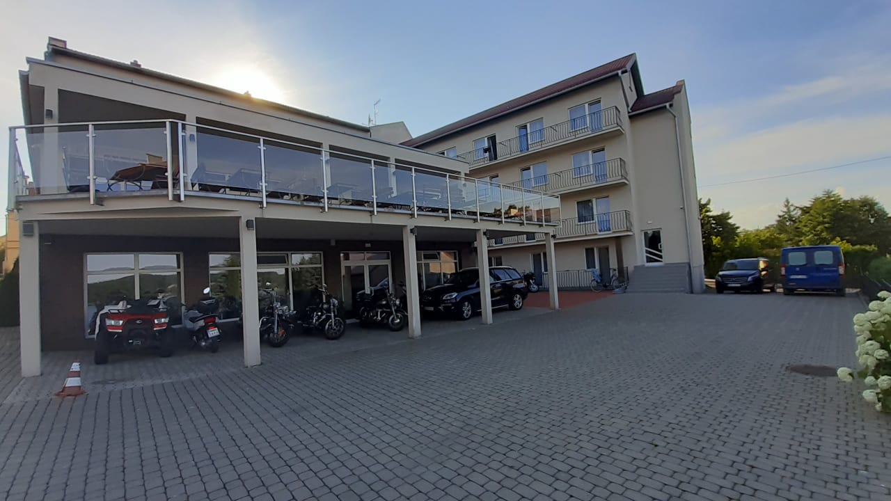 Außenansicht Hotel Huszcza