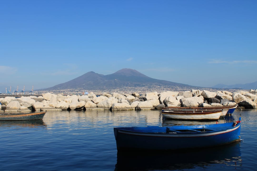 Port i Wezuwiusz Ibis Styles Napoli Garibaldi